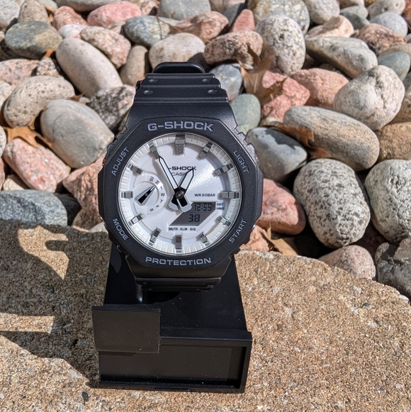 G-Shock "Casioak" Black and White GA-2100 - Picture 3 of 12